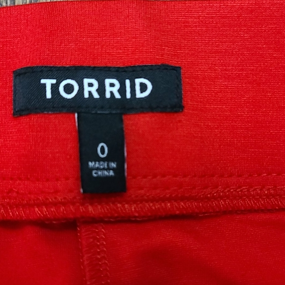 Pencil skirt and top - Picture 4 of 9